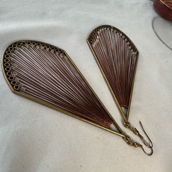 Long ultra chic boho thread bead dangle earrings - Picture 3 of 7